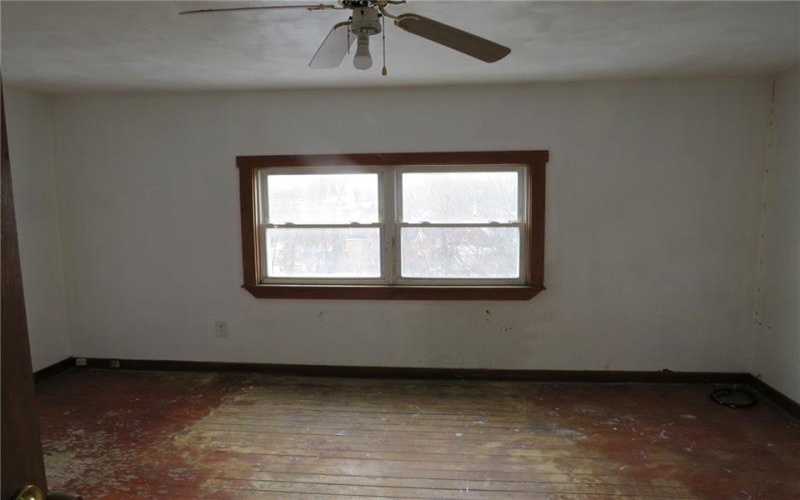 1008 1/2 Gaskill Ave, Jeannette, 15644, 2 Bedrooms Bedrooms, ,1 BathroomBathrooms,Residential,For Sale,Gaskill Ave,1687674