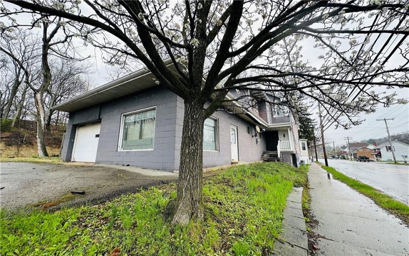 569 Maiden St, Washington, 15301, 3 Bedrooms Bedrooms, 7 Rooms Rooms,2 BathroomsBathrooms,Residential,For Sale,Maiden St,1696011