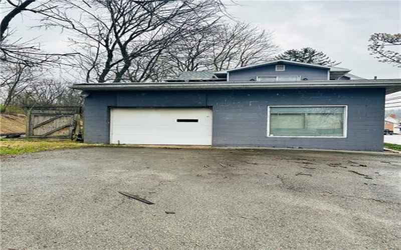 569 Maiden St, Washington, 15301, 3 Bedrooms Bedrooms, 7 Rooms Rooms,2 BathroomsBathrooms,Residential,For Sale,Maiden St,1696011