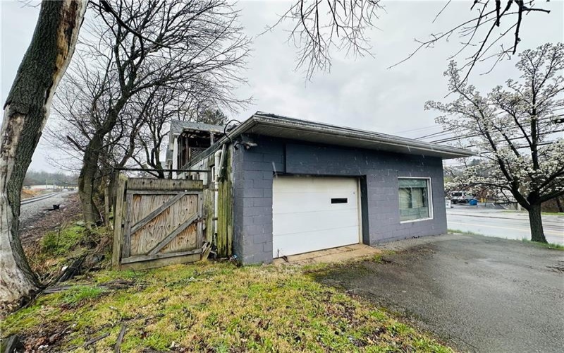 569 Maiden St, Washington, 15301, 3 Bedrooms Bedrooms, 7 Rooms Rooms,2 BathroomsBathrooms,Residential,For Sale,Maiden St,1696011