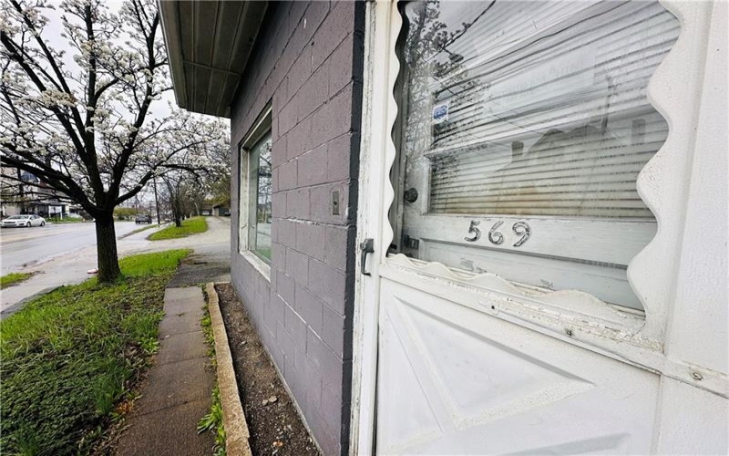 569 Maiden St, Washington, 15301, 3 Bedrooms Bedrooms, 7 Rooms Rooms,2 BathroomsBathrooms,Residential,For Sale,Maiden St,1696011