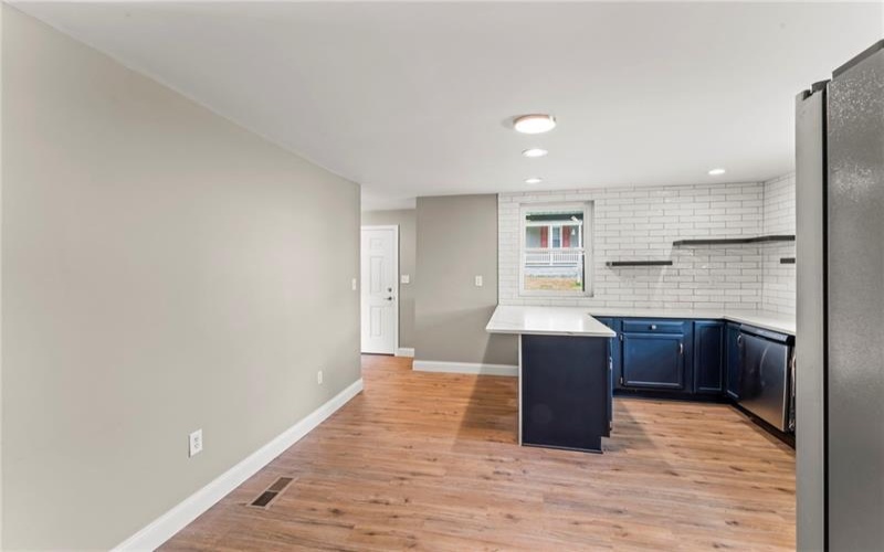 906 Venetia Road, Venetia, 15367, 2 Bedrooms Bedrooms, 7 Rooms Rooms,2.1 BathroomsBathrooms,Residential,For Sale,Venetia Road,1698165