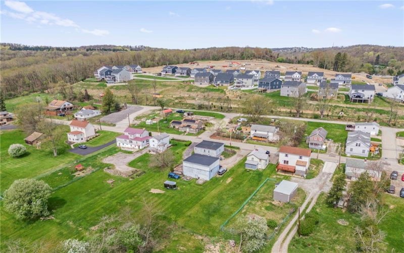 906 Venetia Road, Venetia, 15367, 2 Bedrooms Bedrooms, 7 Rooms Rooms,2.1 BathroomsBathrooms,Residential,For Sale,Venetia Road,1698165