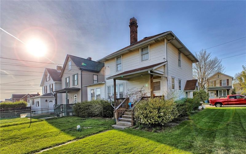 605 St Clair Street, Latrobe, 15650, ,Multi-unit,For Sale,St Clair Street,1698757