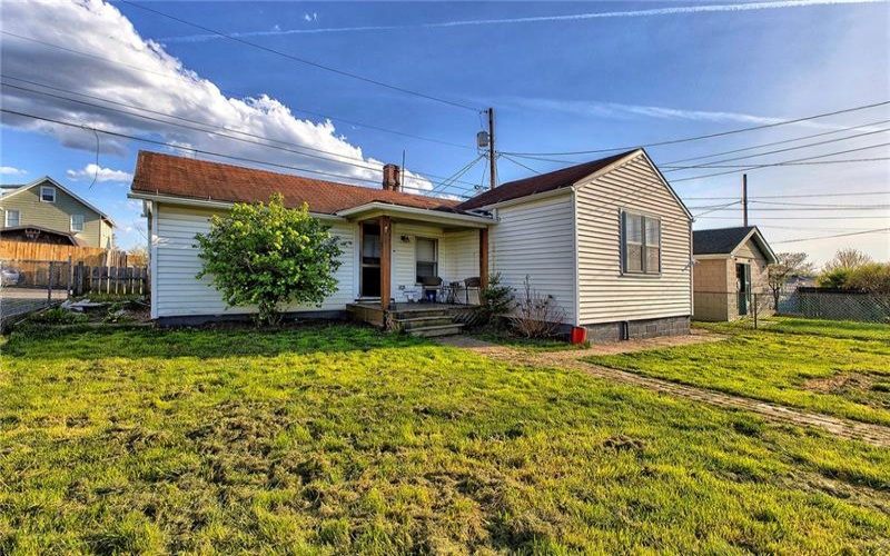 605 St Clair Street, Latrobe, 15650, ,Multi-unit,For Sale,St Clair Street,1698757