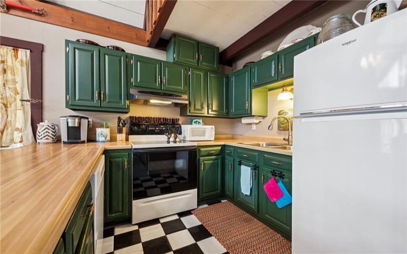 142 Juniper Ln, Rockwood, 15557, 3 Bedrooms Bedrooms, 7 Rooms Rooms,2 BathroomsBathrooms,Residential,For Sale,Juniper Ln,1698802