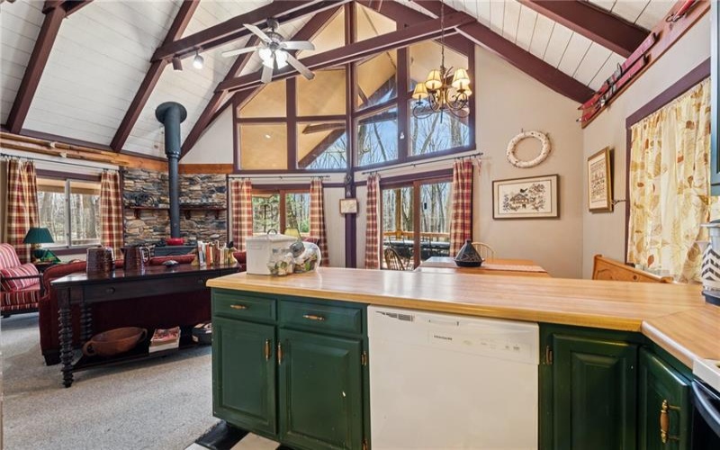 142 Juniper Ln, Rockwood, 15557, 3 Bedrooms Bedrooms, 7 Rooms Rooms,2 BathroomsBathrooms,Residential,For Sale,Juniper Ln,1698802