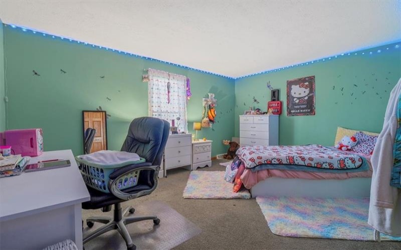 334 LEEPER RD, Rostraver, 15012, 4 Bedrooms Bedrooms, 13 Rooms Rooms,3.1 BathroomsBathrooms,Residential,For Sale,LEEPER RD,1698896