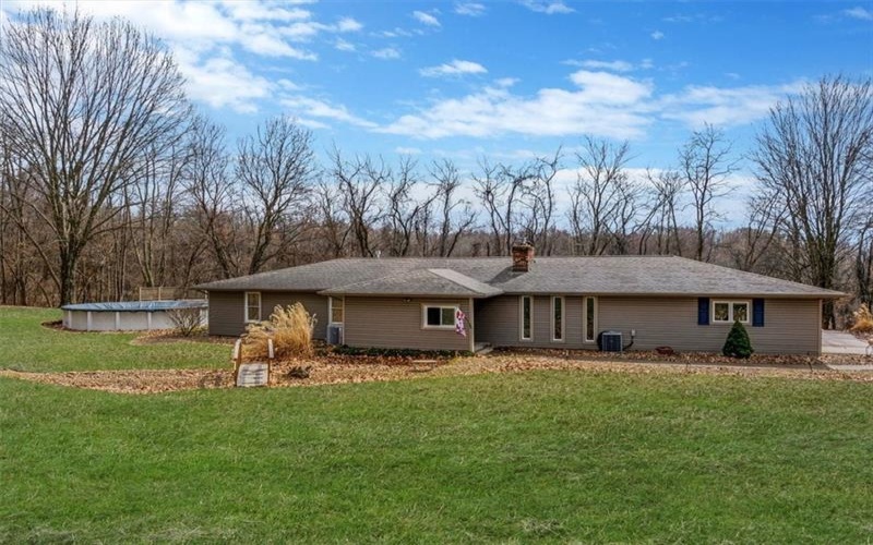 334 LEEPER RD, Rostraver, 15012, 4 Bedrooms Bedrooms, 13 Rooms Rooms,3.1 BathroomsBathrooms,Residential,For Sale,LEEPER RD,1698896