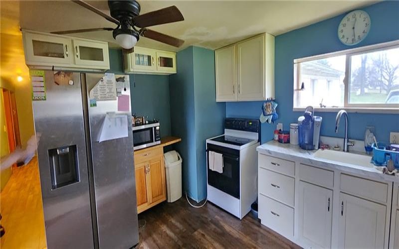 54 Old Dinnerbell Rd, Farmington, 15437, 3 Bedrooms Bedrooms, ,1.1 BathroomsBathrooms,Residential,For Sale,Old Dinnerbell Rd,1698942