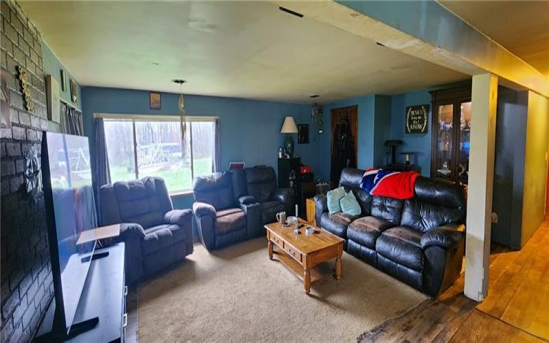 54 Old Dinnerbell Rd, Farmington, 15437, 3 Bedrooms Bedrooms, ,1.1 BathroomsBathrooms,Residential,For Sale,Old Dinnerbell Rd,1698942