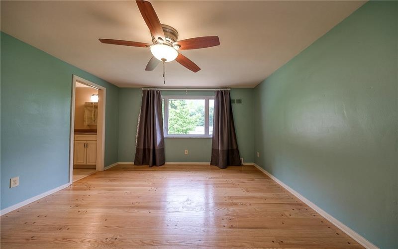 3180 Pinecrest ct, Murrysville, 15668, 3 Bedrooms Bedrooms, ,3 BathroomsBathrooms,Lease,For Sale,Pinecrest ct,1698983