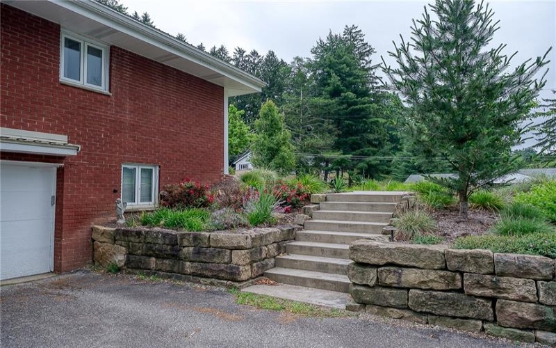 3180 Pinecrest ct, Murrysville, 15668, 3 Bedrooms Bedrooms, ,3 BathroomsBathrooms,Lease,For Sale,Pinecrest ct,1698983
