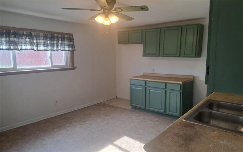 414 N Liberty Street, Perryopolis, 15473, 3 Bedrooms Bedrooms, 7 Rooms Rooms,1.1 BathroomsBathrooms,Residential,For Sale,N Liberty Street,1698985