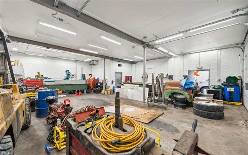 700 Roosevelt St, Youngwood, 15697, ,Commercial-industrial-business,For Sale,Roosevelt St,1698993