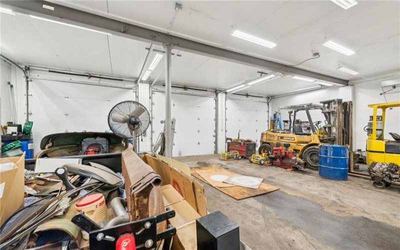 700 Roosevelt St, Youngwood, 15697, ,Commercial-industrial-business,For Sale,Roosevelt St,1698993