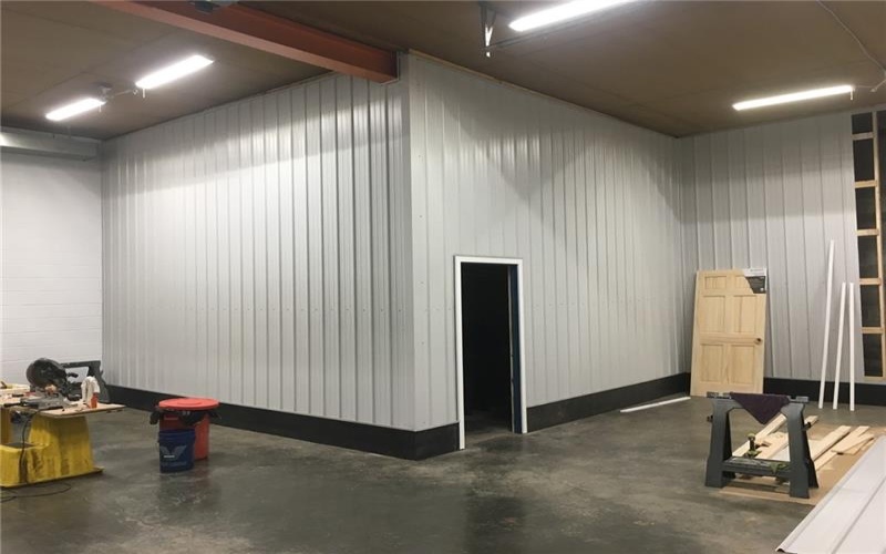 700 Roosevelt St, Youngwood, 15697, ,Commercial-industrial-business,For Sale,Roosevelt St,1698993