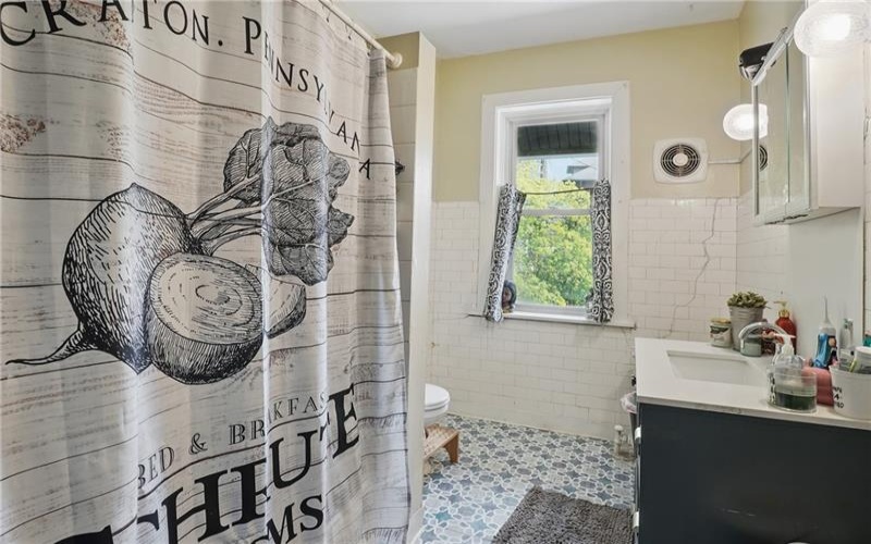 260-262 Freeport Rd, New Kensington, 15068, ,Multi-unit,For Sale,Freeport Rd,1699008