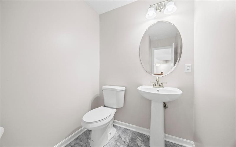 15 Abbeywood Lane, Canonsburg, 15317, 3 Bedrooms Bedrooms, 8 Rooms Rooms,2.1 BathroomsBathrooms,Residential,For Sale,Abbeywood Lane,1698901