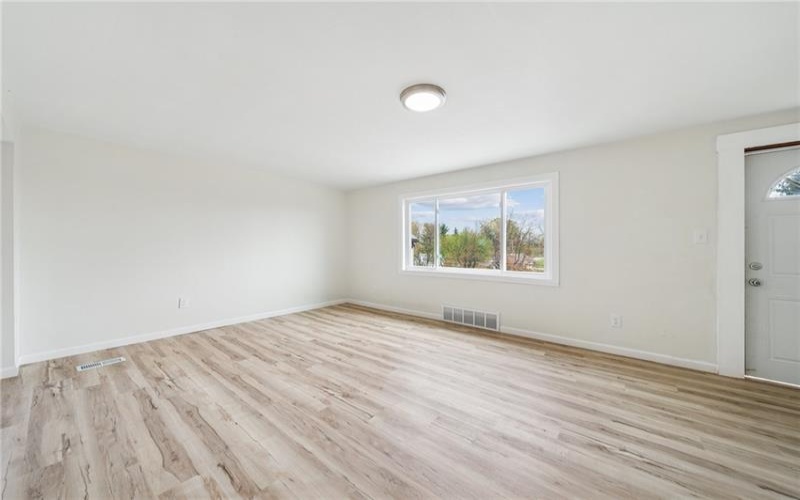 1460 Guffey Rd, Irwin, 15642, 3 Bedrooms Bedrooms, ,1.1 BathroomsBathrooms,Residential,For Sale,Guffey Rd,1698944