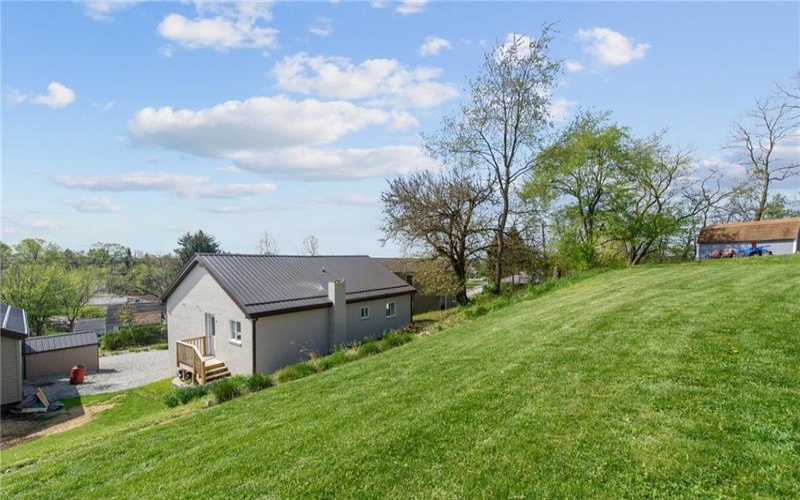 1460 Guffey Rd, Irwin, 15642, 3 Bedrooms Bedrooms, ,1.1 BathroomsBathrooms,Residential,For Sale,Guffey Rd,1698944