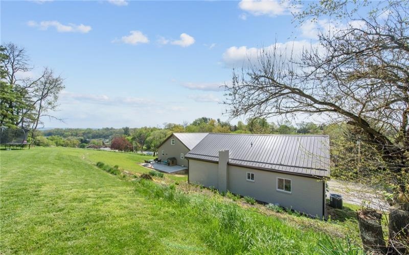 1460 Guffey Rd, Irwin, 15642, 3 Bedrooms Bedrooms, ,1.1 BathroomsBathrooms,Residential,For Sale,Guffey Rd,1698944