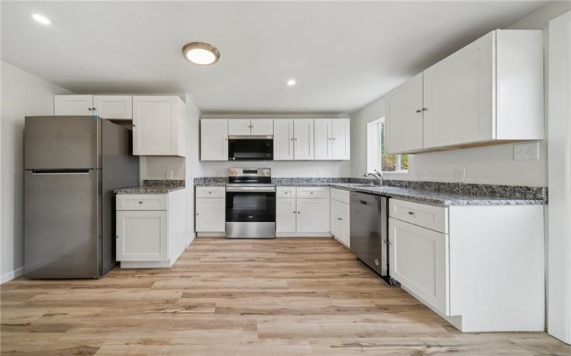 1460 Guffey Rd, Irwin, 15642, 3 Bedrooms Bedrooms, ,1.1 BathroomsBathrooms,Residential,For Sale,Guffey Rd,1698944