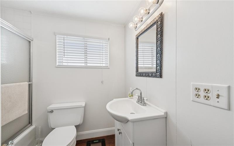 401 Pellis Road, Greensburg, 15601, 3 Bedrooms Bedrooms, 7 Rooms Rooms,2.2 BathroomsBathrooms,Residential,For Sale,Pellis Road,1699077
