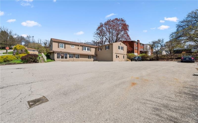 401 Pellis Road, Greensburg, 15601, 3 Bedrooms Bedrooms, 7 Rooms Rooms,2.2 BathroomsBathrooms,Residential,For Sale,Pellis Road,1699077