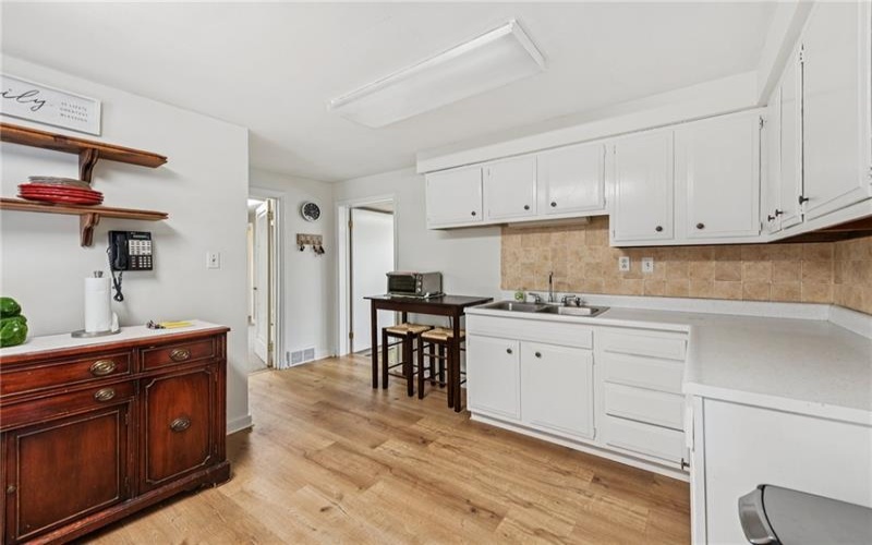 401 Pellis Road, Greensburg, 15601, 3 Bedrooms Bedrooms, 7 Rooms Rooms,2.2 BathroomsBathrooms,Residential,For Sale,Pellis Road,1699077