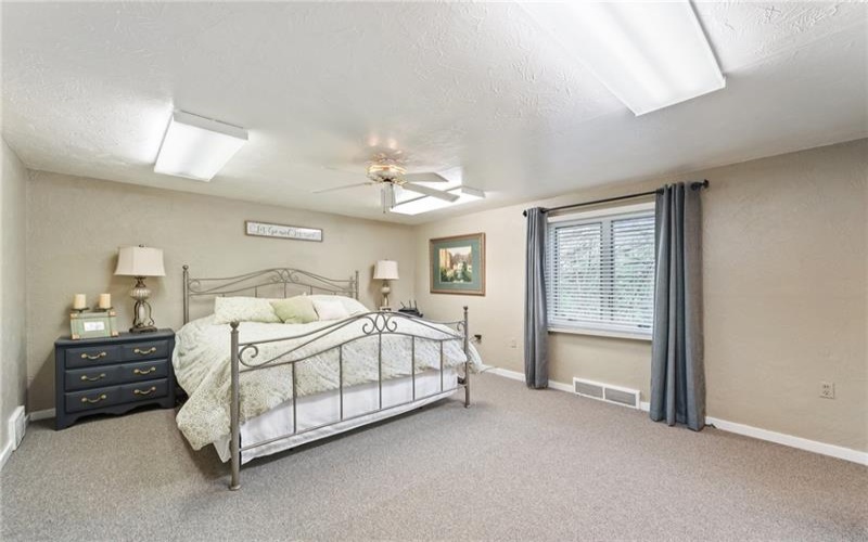401 Pellis Road, Greensburg, 15601, 3 Bedrooms Bedrooms, 7 Rooms Rooms,2.2 BathroomsBathrooms,Residential,For Sale,Pellis Road,1699077