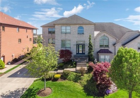 1043 Blackthorne Dr, Jeannette, 15644, 3 Bedrooms Bedrooms, ,2.2 BathroomsBathrooms,Residential,For Sale,Blackthorne Dr,1699096