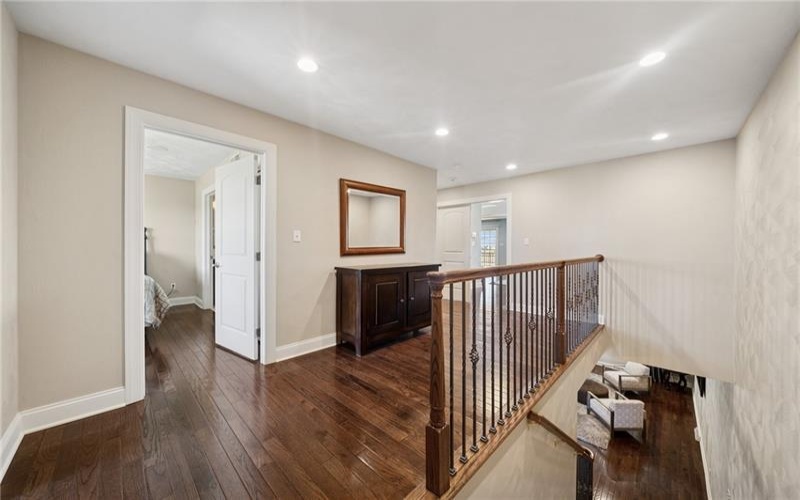 1043 Blackthorne Dr, Jeannette, 15644, 3 Bedrooms Bedrooms, ,2.2 BathroomsBathrooms,Residential,For Sale,Blackthorne Dr,1699096