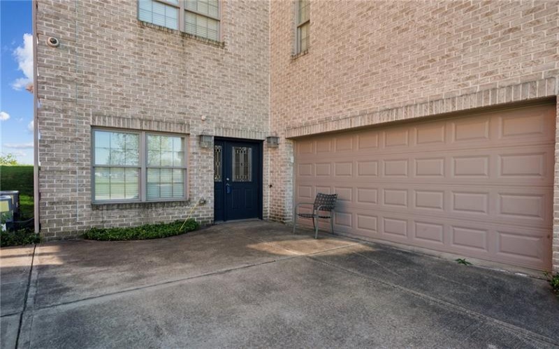 1043 Blackthorne Dr, Jeannette, 15644, 3 Bedrooms Bedrooms, ,2.2 BathroomsBathrooms,Residential,For Sale,Blackthorne Dr,1699096