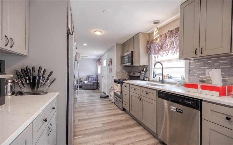 22 Cross Creek Rd, Avella, 15312, 2 Bedrooms Bedrooms, 7 Rooms Rooms,2 BathroomsBathrooms,Residential,For Sale,Cross Creek Rd,1671576
