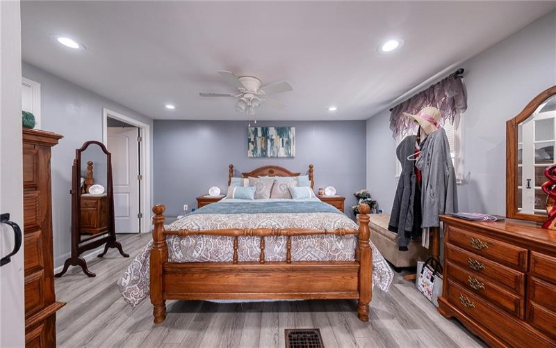 22 Cross Creek Rd, Avella, 15312, 2 Bedrooms Bedrooms, 7 Rooms Rooms,2 BathroomsBathrooms,Residential,For Sale,Cross Creek Rd,1671576
