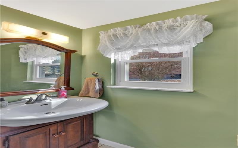 27 Buena Vista Drive, Murrysville, 15626, 4 Bedrooms Bedrooms, 10 Rooms Rooms,2.1 BathroomsBathrooms,Residential,For Sale,Buena Vista Drive,1690352