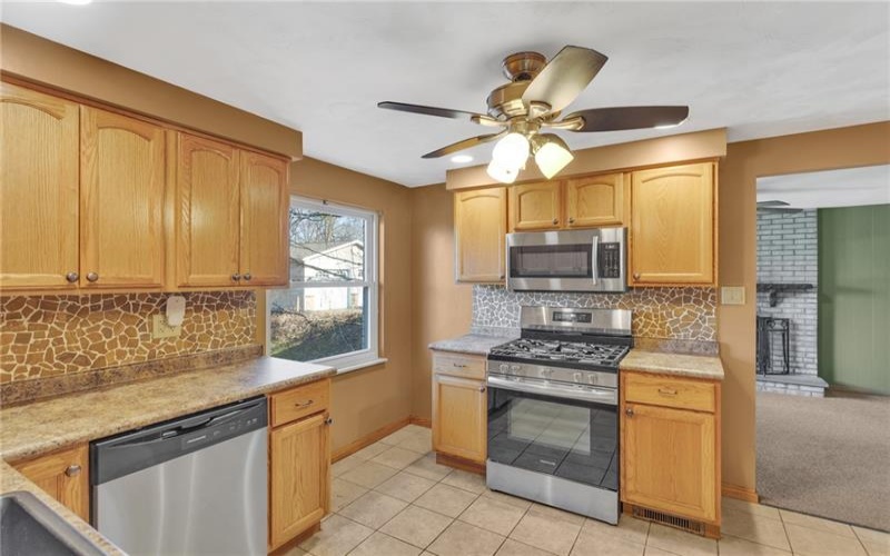 27 Buena Vista Drive, Murrysville, 15626, 4 Bedrooms Bedrooms, 10 Rooms Rooms,2.1 BathroomsBathrooms,Residential,For Sale,Buena Vista Drive,1690352