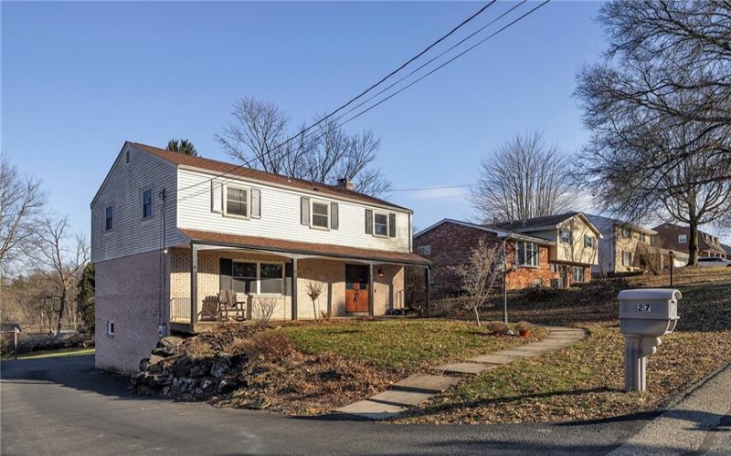 27 Buena Vista Drive, Murrysville, 15626, 4 Bedrooms Bedrooms, 10 Rooms Rooms,2.1 BathroomsBathrooms,Residential,For Sale,Buena Vista Drive,1690352