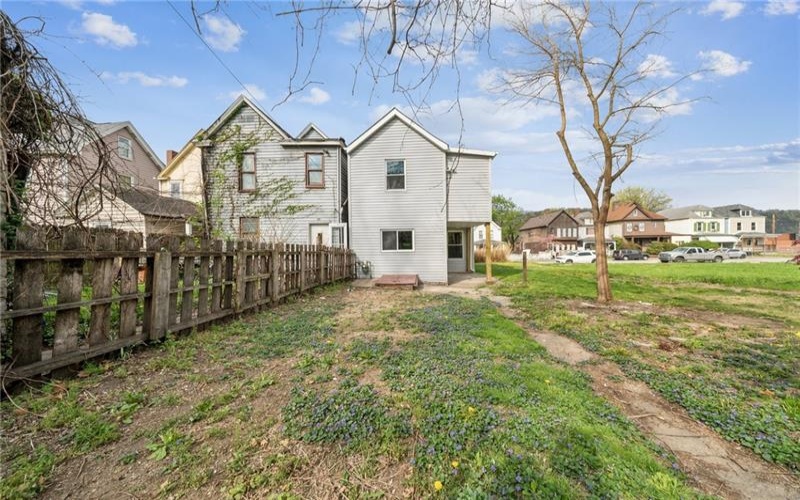 544 4th Ave, New Kensington, 15068, 3 Bedrooms Bedrooms, 6 Rooms Rooms,1.1 BathroomsBathrooms,Residential,For Sale,4th Ave,1698511