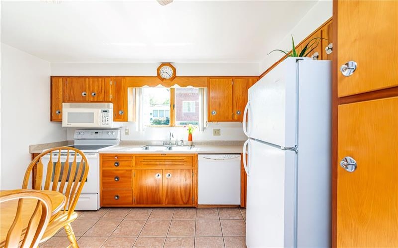 1017 Scott Ave, Jeannette, 15644, 3 Bedrooms Bedrooms, 8 Rooms Rooms,2 BathroomsBathrooms,Residential,For Sale,Scott Ave,1698728