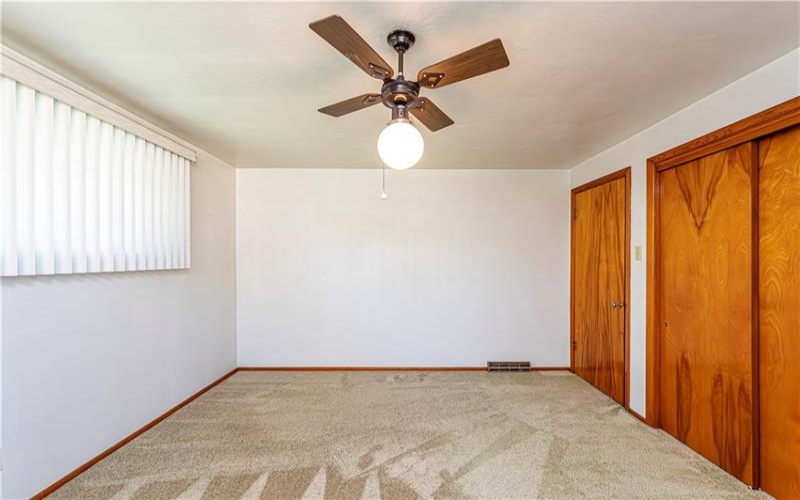 1017 Scott Ave, Jeannette, 15644, 3 Bedrooms Bedrooms, 8 Rooms Rooms,2 BathroomsBathrooms,Residential,For Sale,Scott Ave,1698728