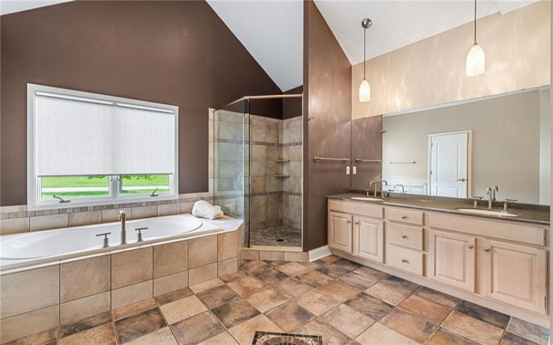 127 Bridle Trl, Venetia, 15367, 4 Bedrooms Bedrooms, 11 Rooms Rooms,4.1 BathroomsBathrooms,Residential,For Sale,Bridle Trl,1698828