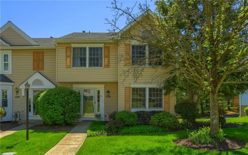218 Fieldbrook Dr., Canonsburg, 15317, 3 Bedrooms Bedrooms, 8 Rooms Rooms,2.1 BathroomsBathrooms,Residential,For Sale,Fieldbrook Dr.,1699032