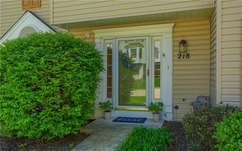 218 Fieldbrook Dr., Canonsburg, 15317, 3 Bedrooms Bedrooms, 8 Rooms Rooms,2.1 BathroomsBathrooms,Residential,For Sale,Fieldbrook Dr.,1699032