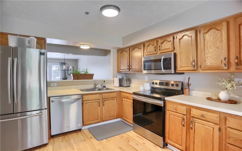218 Fieldbrook Dr., Canonsburg, 15317, 3 Bedrooms Bedrooms, 8 Rooms Rooms,2.1 BathroomsBathrooms,Residential,For Sale,Fieldbrook Dr.,1699032