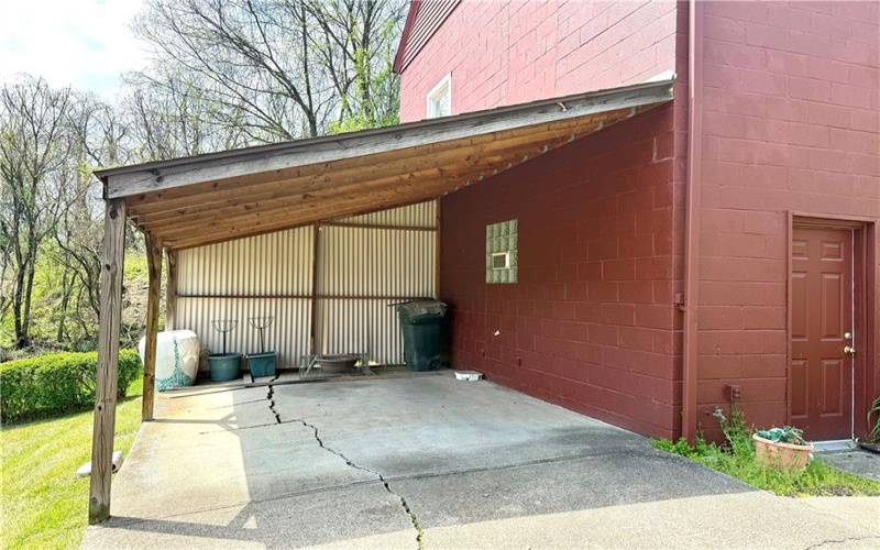 85 THOMPSON AVENUE EXT., Donora, 15033, 2 Bedrooms Bedrooms, 8 Rooms Rooms,1.1 BathroomsBathrooms,Residential,For Sale,THOMPSON AVENUE EXT.,1699140