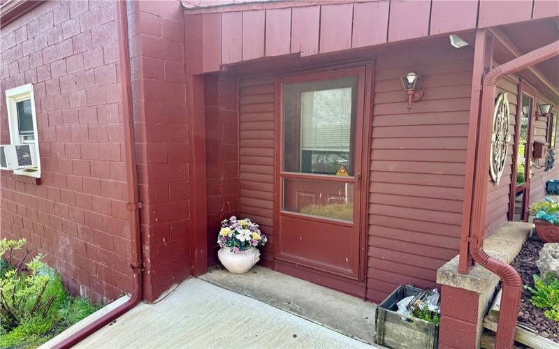 85 THOMPSON AVENUE EXT., Donora, 15033, 2 Bedrooms Bedrooms, 8 Rooms Rooms,1.1 BathroomsBathrooms,Residential,For Sale,THOMPSON AVENUE EXT.,1699140