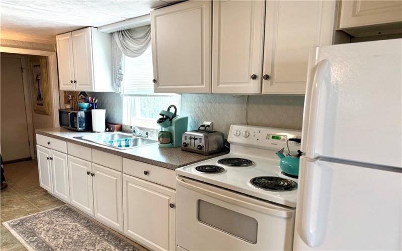 85 THOMPSON AVENUE EXT., Donora, 15033, 2 Bedrooms Bedrooms, 8 Rooms Rooms,1.1 BathroomsBathrooms,Residential,For Sale,THOMPSON AVENUE EXT.,1699140