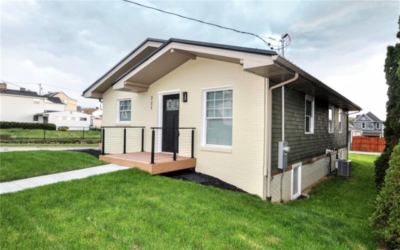 221 4th Ave, Monongahela, 15063, 3 Bedrooms Bedrooms, 7 Rooms Rooms,2 BathroomsBathrooms,Residential,For Sale,4th Ave,1699143